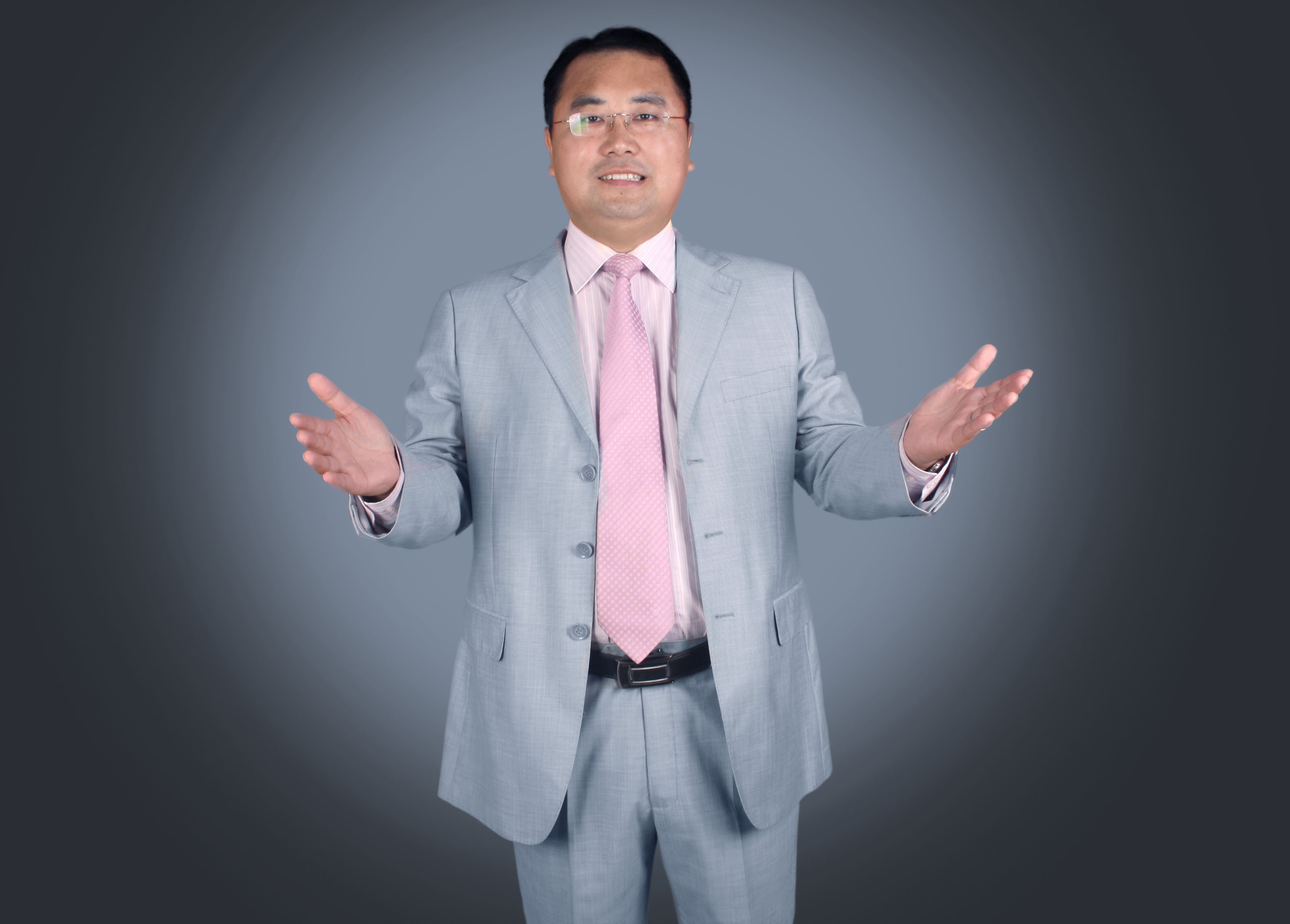 译电员扮演者