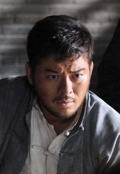丁柱扮演者