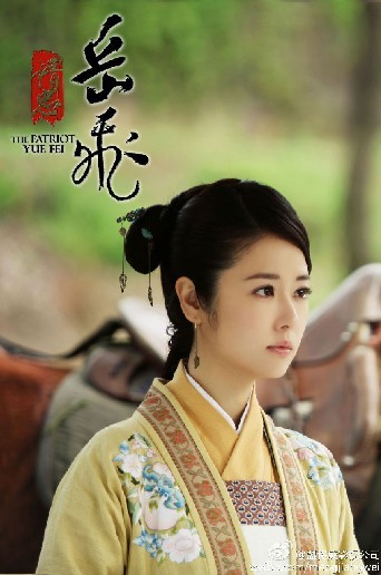女邻居扮演者