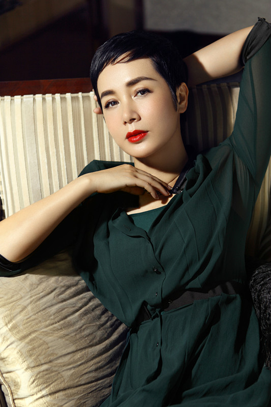 牛美丽扮演者