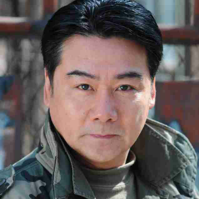 王若飞扮演者