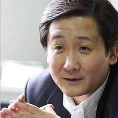 金板牙 扮演者 梁天