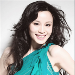 赵母 扮演者 石小群
