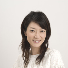 浅招恭子 扮演者 松峰莉璃