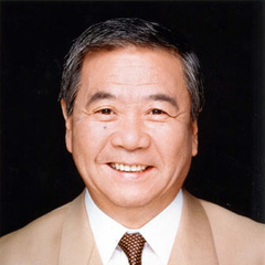 尾崎校长 扮演者 谷启