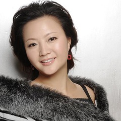 区佩君 扮演者 周笑莉