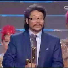 鸠摩智 扮演者 巴音