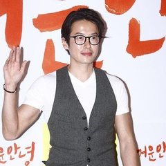 水京前三任男友 扮演者 崔弼立