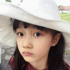 女儿国国王（幼年） 扮演者 纪姿含