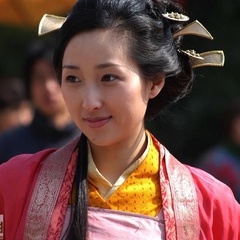 胡云 扮演者 李音凝