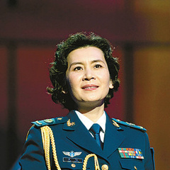 陆飞妈妈 扮演者 肖雄
