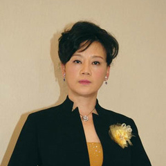 杨雪母亲 扮演者 贾雨岚