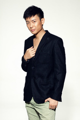 木村秀 扮演者 伊龙