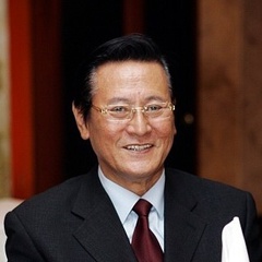 会长 扮演者 朴根亨