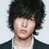 岩濑健 扮演者 山下智久、北村海斗(幼年)