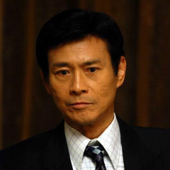 朱锦春/溥仪 扮演者 郑少秋