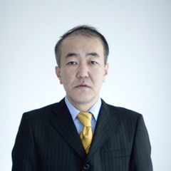 小山田信茂 扮演者 温水洋一