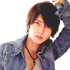 西园寺公辅 扮演者 山下智久