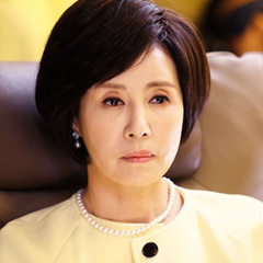 郑允熙 扮演者 李钟南