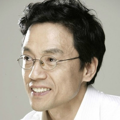 朴灿成 扮演者 朴智日