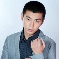 朱辰钧 扮演者 王建福