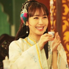 红杏 扮演者 李菲儿[13]