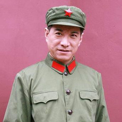 李南阳 扮演者 李屹