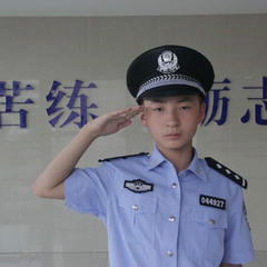 刘协（童年） 扮演者 孙锡堃