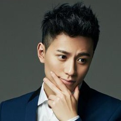 康熙 扮演者 秦俊杰