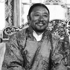 占堆 扮演者 洛桑群培