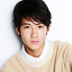 鎌仲才蔵 扮演者 叶山奖之
