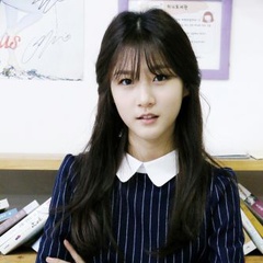 妍熙/睿莉 扮演者 金赛纶