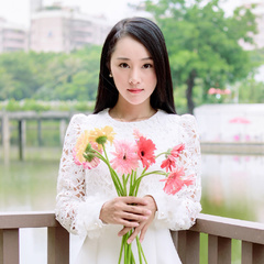 阿信 扮演者 龙馨悦