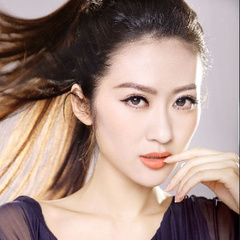 - 扮演者 杨净如