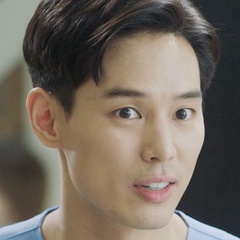郑波澜 扮演者 李善浩