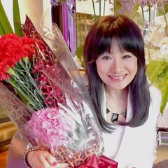 阿婆 扮演者 比莉