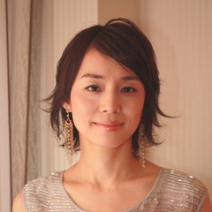 土屋百合 扮演者 石田百合子