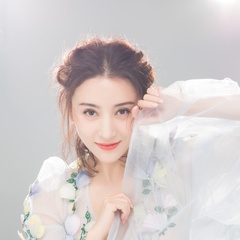 海瑟薇 扮演者 周庭伊