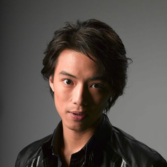 上官文 扮演者 何君诚