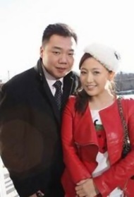 相亲相爱封面图
