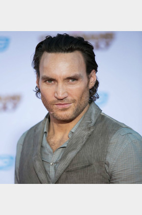 卡兰·马尔韦个人介绍