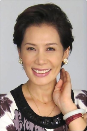 董娉个人介绍