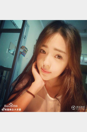 张鹤怡个人介绍