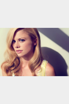 Claire Coffee个人介绍