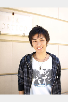 新井裕介个人介绍