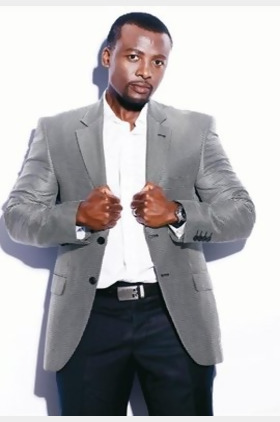 托尼·科戈罗吉个人介绍