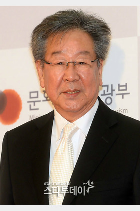 崔佛岩个人介绍
