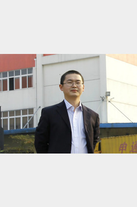 龙伟个人介绍