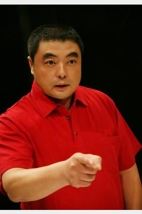 尹伟个人介绍