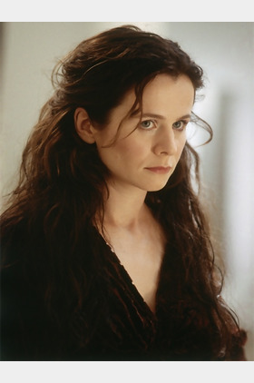 艾米丽·沃森个人介绍